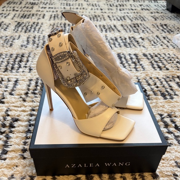 White Rhinestone Buckle Strap Stiletto Sandals - Picture 9 of 12